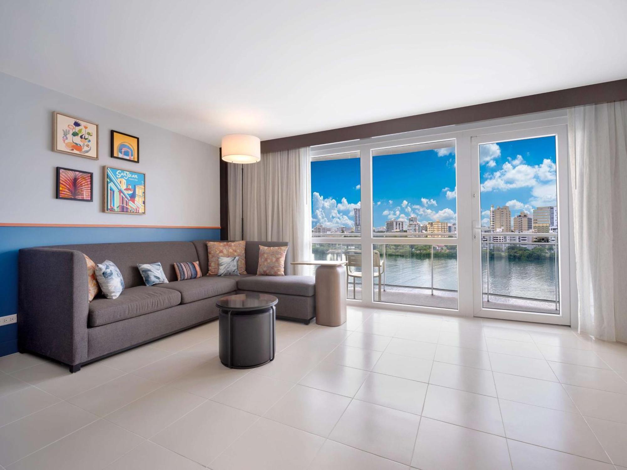 Hilton Garden Inn San Juan Condado Exterior photo